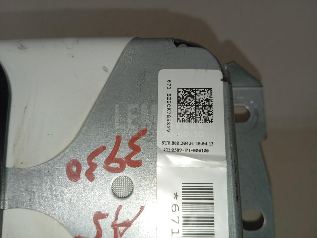 Подушка безопасности пассажирская (в торпедо)