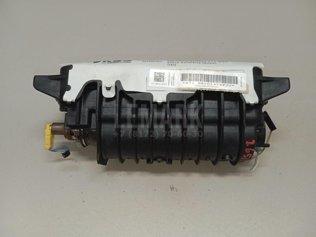 Подушка безопасности пассажирская (в торпедо)