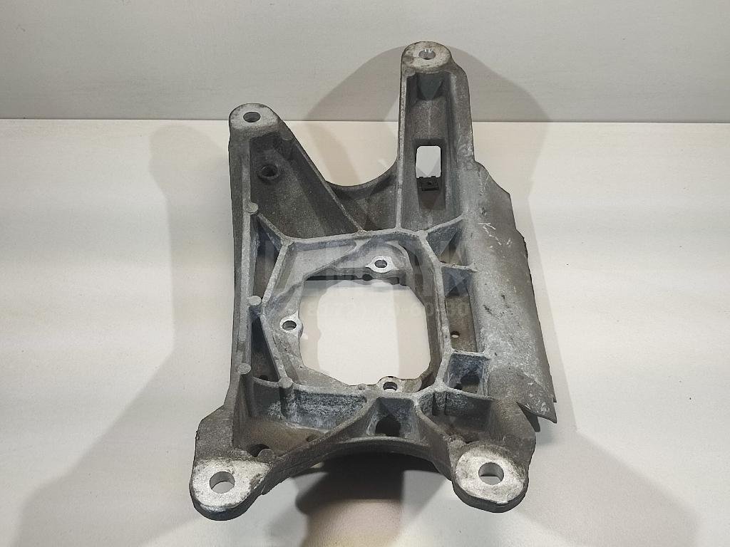 Кронштейн опоры КПП