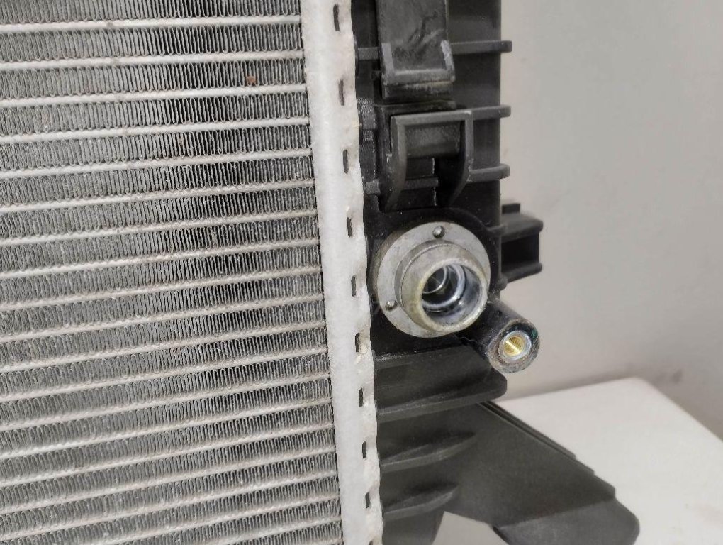 Радиатор основной