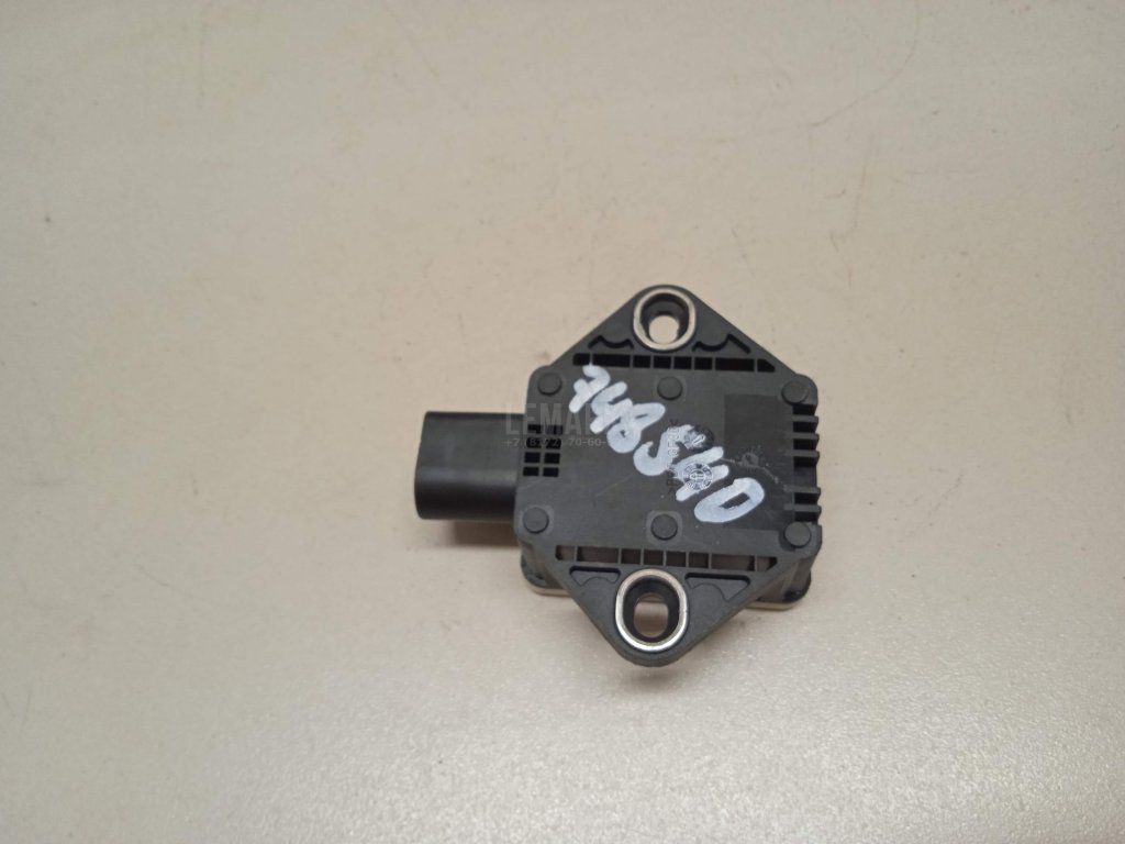 Датчик ускорения