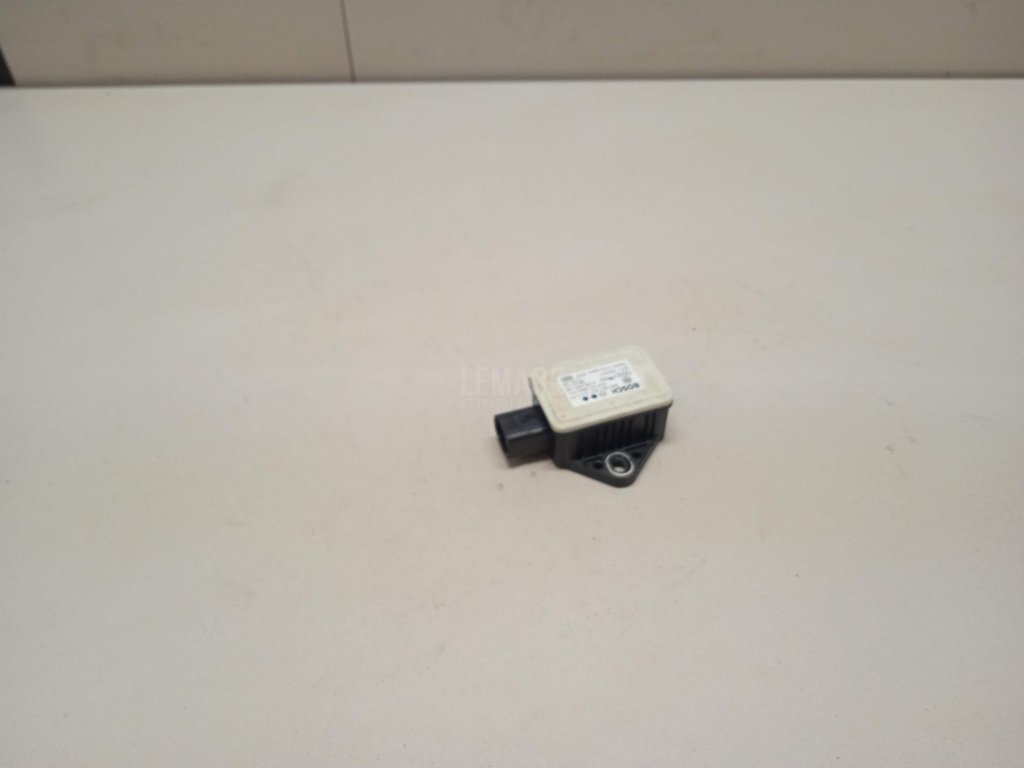 Датчик ускорения