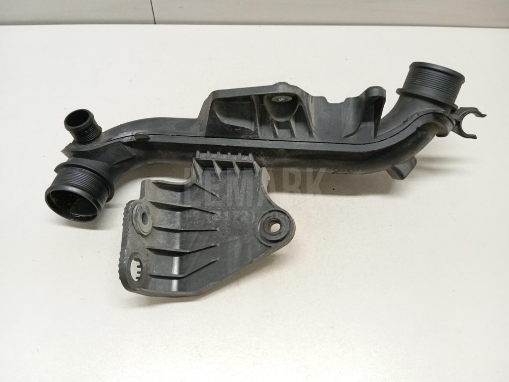 Патрубок интеркулера