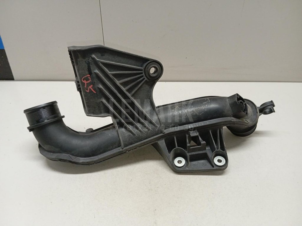 Патрубок интеркулера