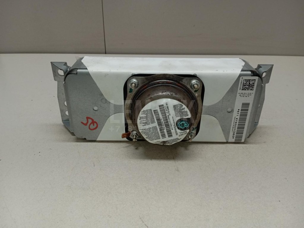 Подушка безопасности пассажирская (в торпедо)