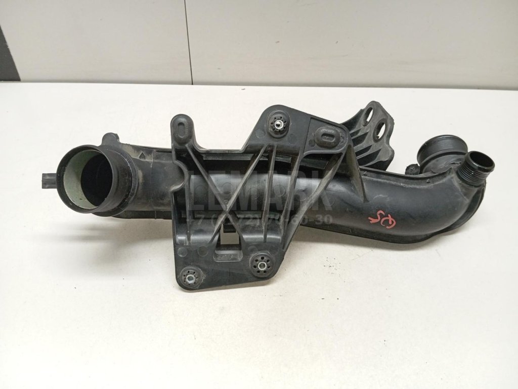 Патрубок интеркулера