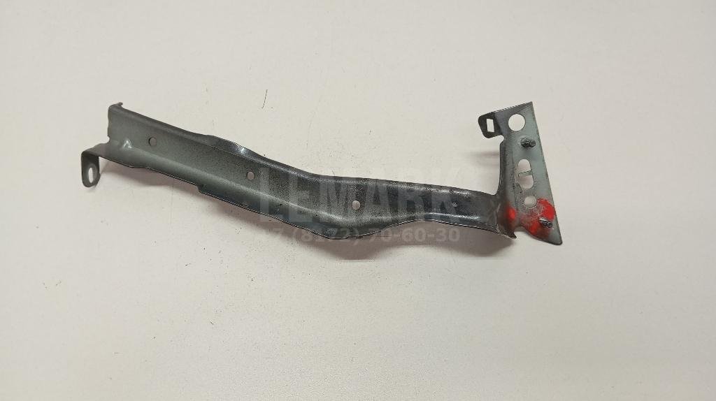 Кронштейн крепления крыла