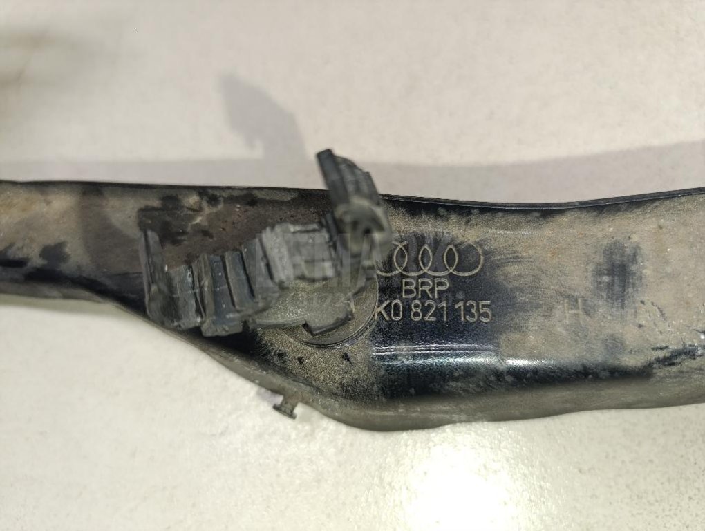 Кронштейн крепления крыла