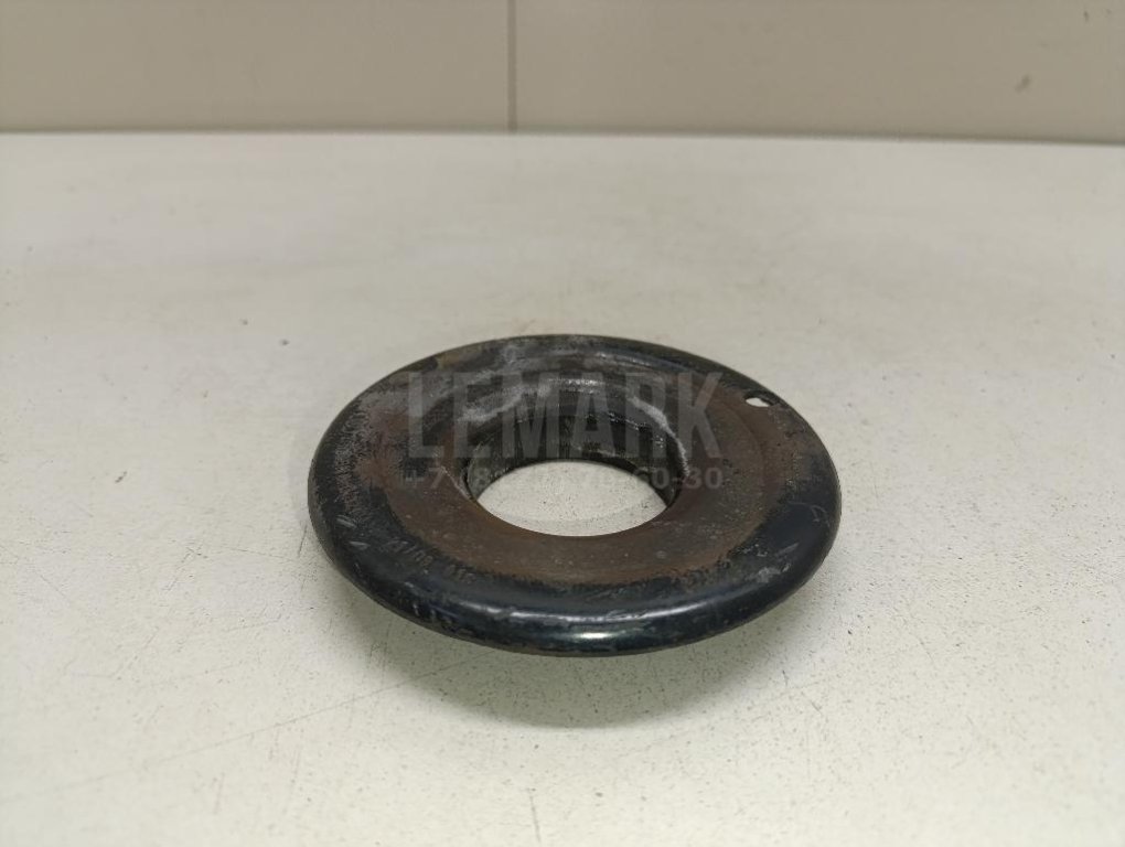 Опора передней пружины нижняя