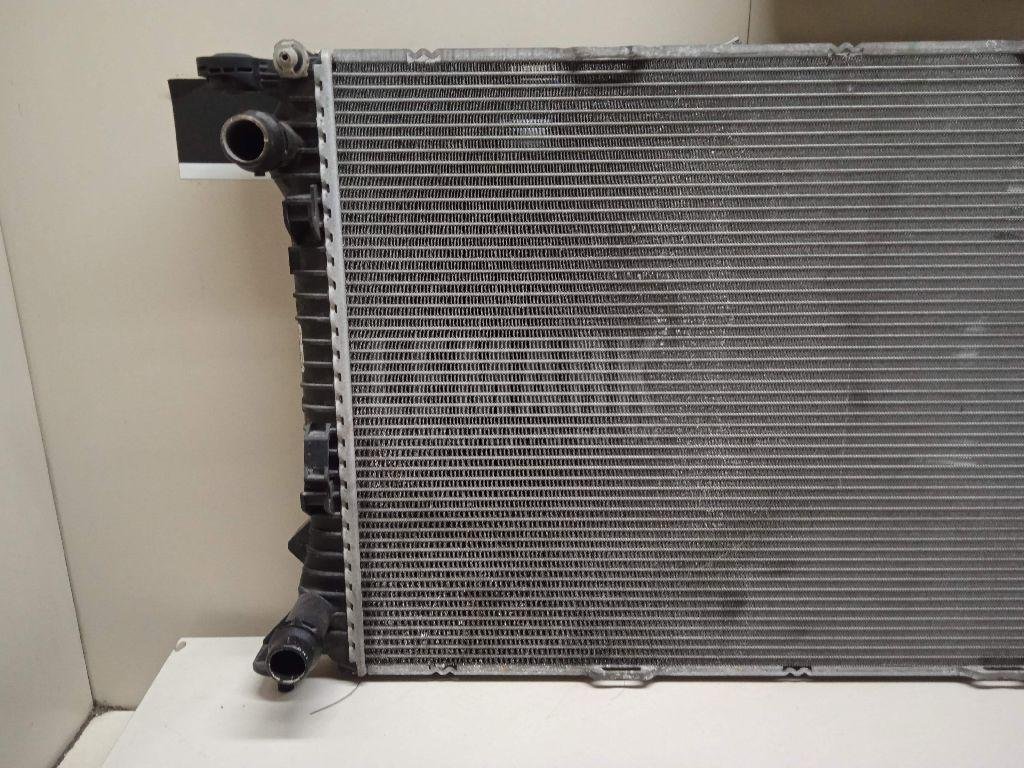 Радиатор основной