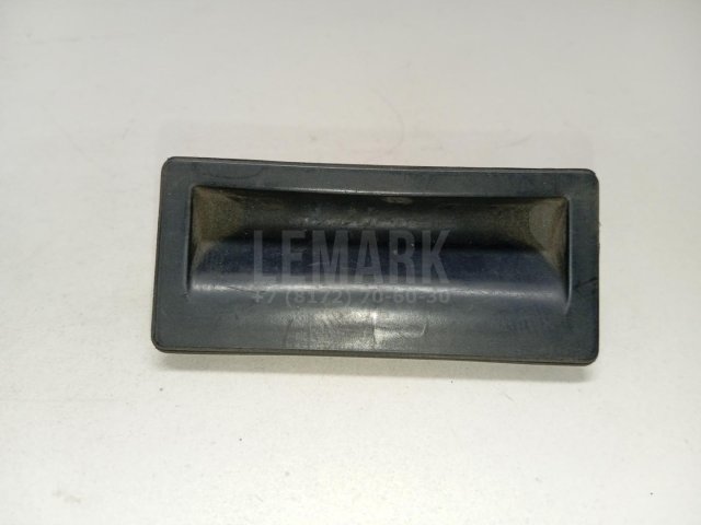 Кнопка открывания багажника