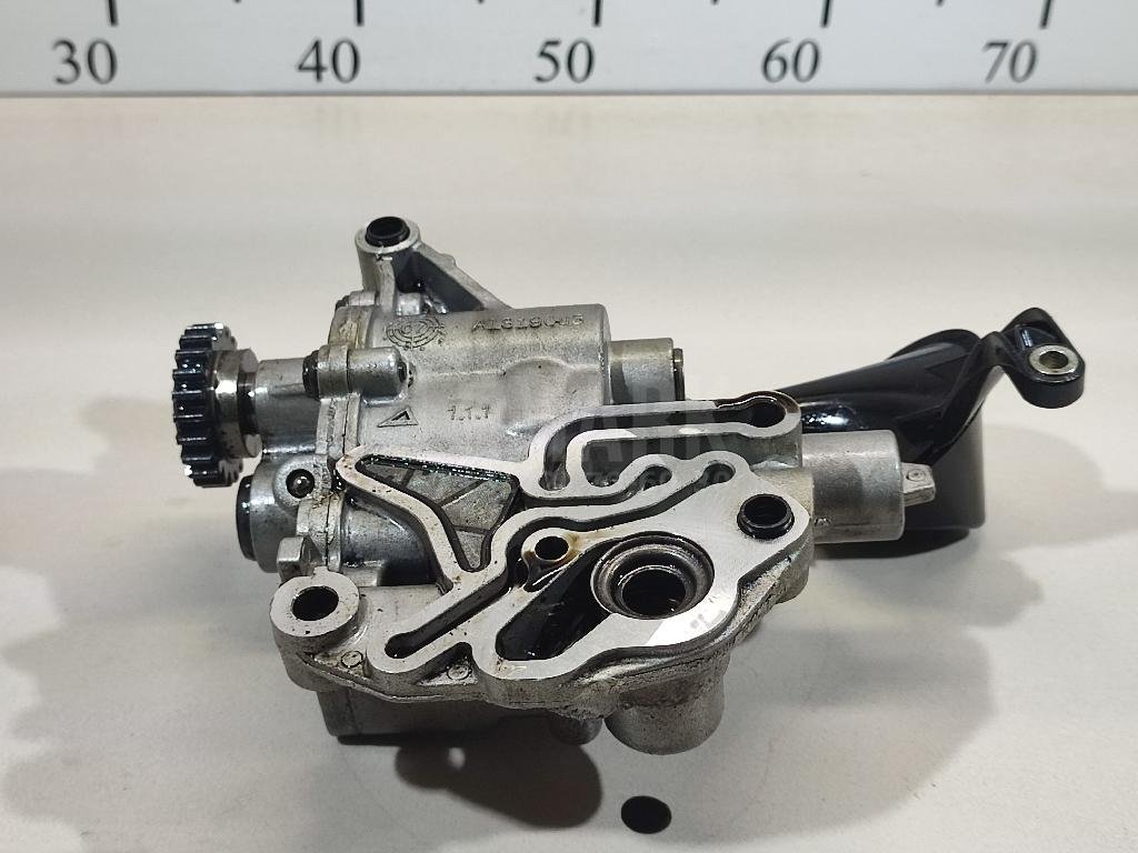 Насос масляный для  Audi A4 [B8] 2007-2015