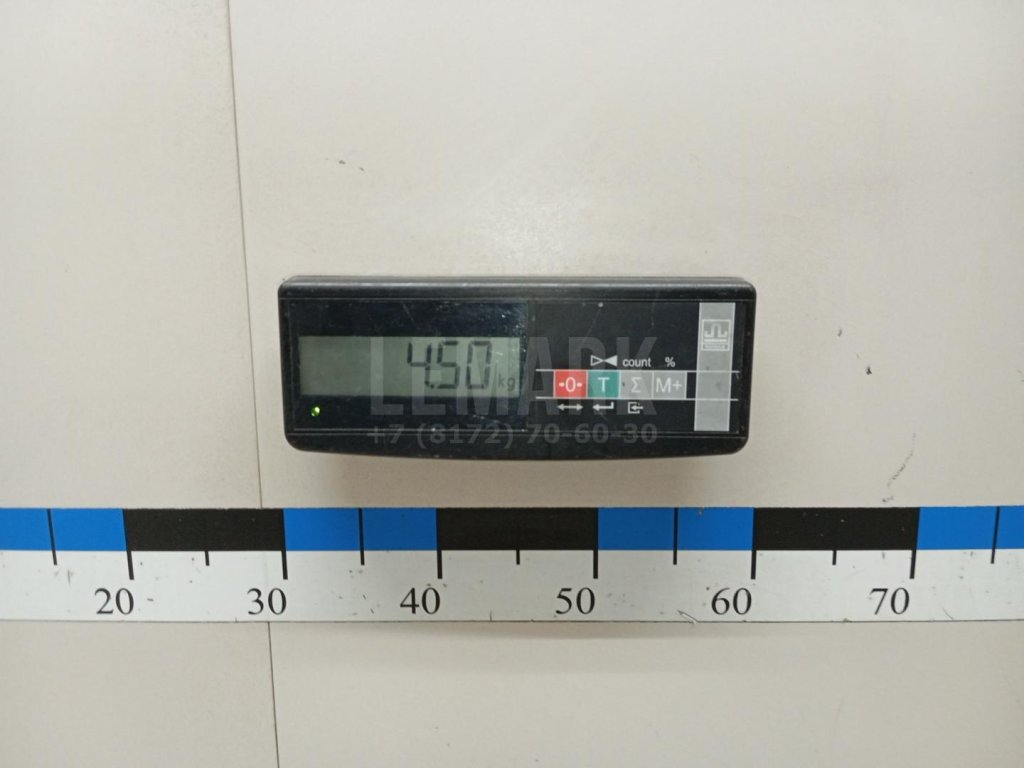 Кулак поворотный передний левый