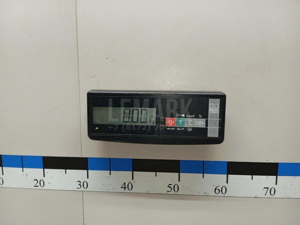 Кнопка открывания багажника