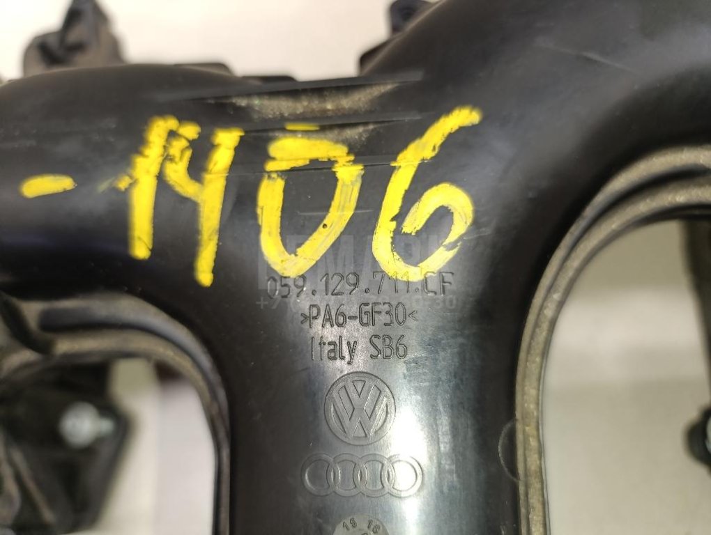 Коллектор впускной для  Audi A3 (8Y) 2020