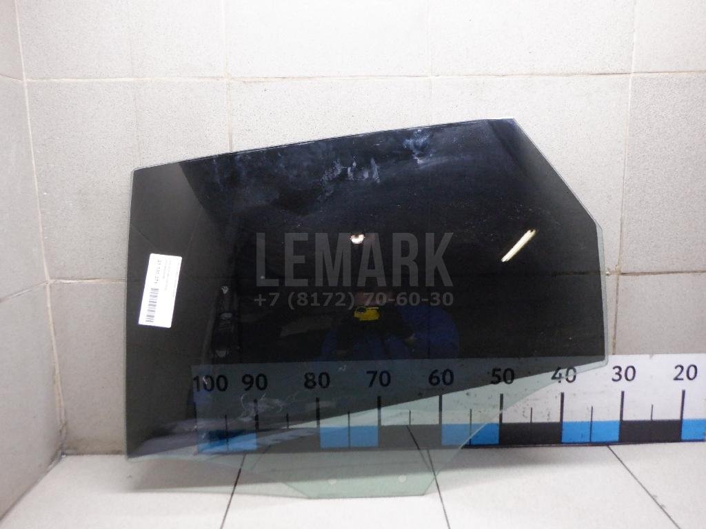 Стекло двери задней левой