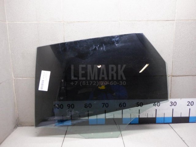 Стекло двери задней левой