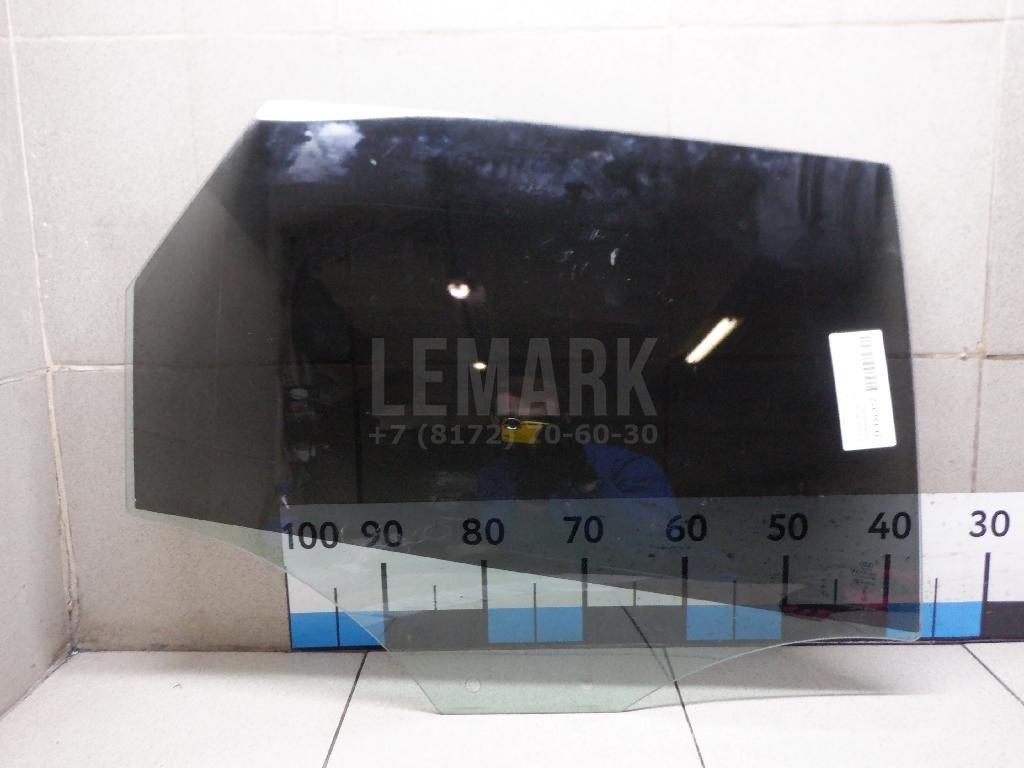 Стекло двери задней правой