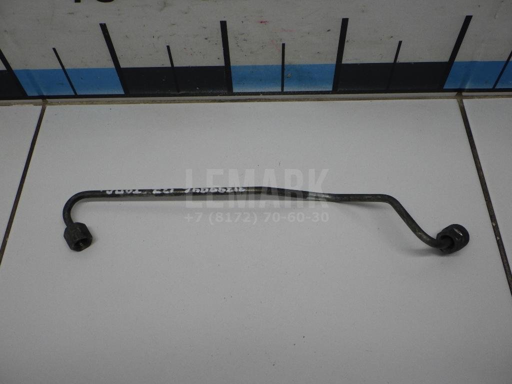 Трубка топливная