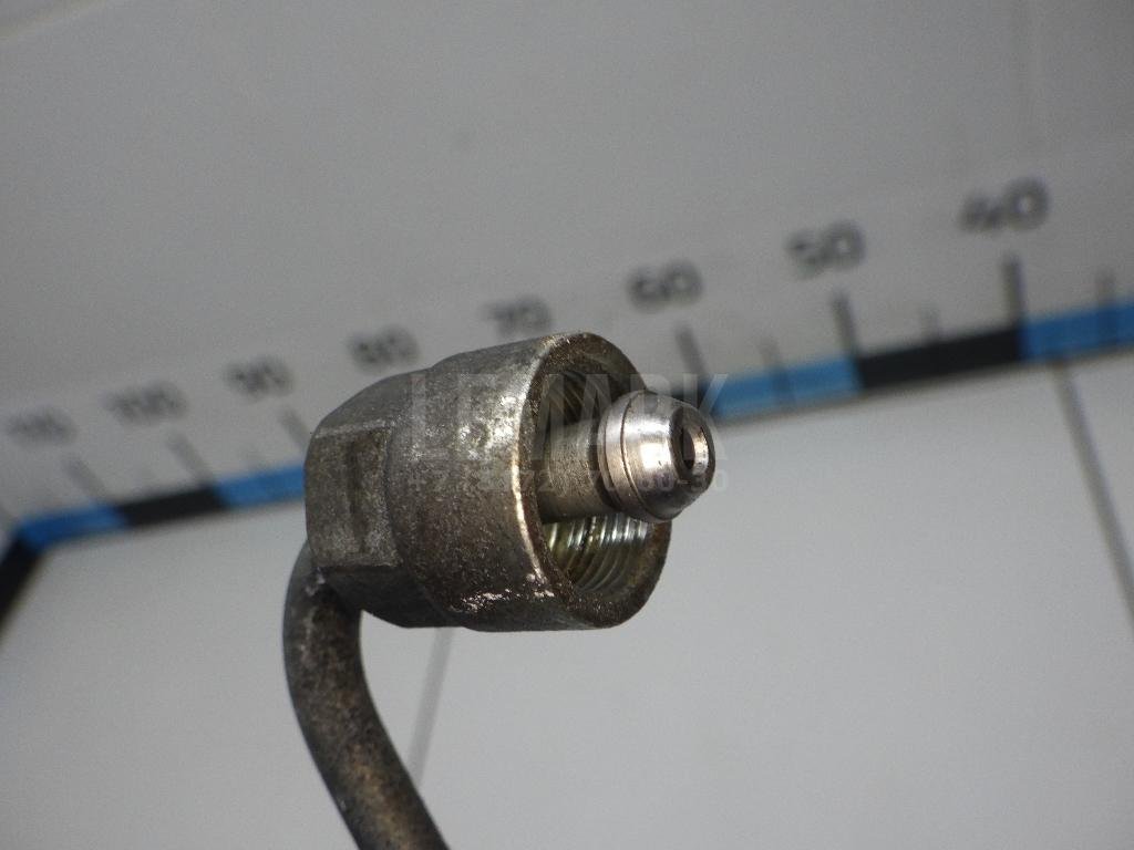 Трубка топливная