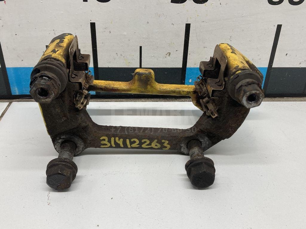 Скоба суппорта заднего левого