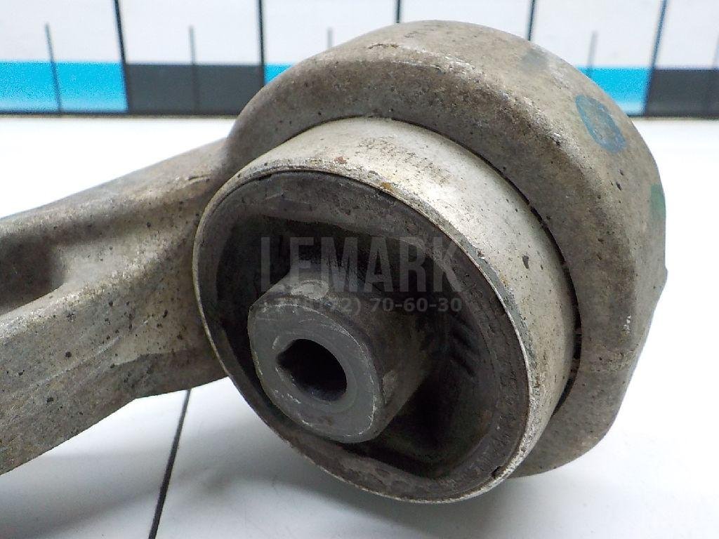 Рычаг передний нижний левый задний