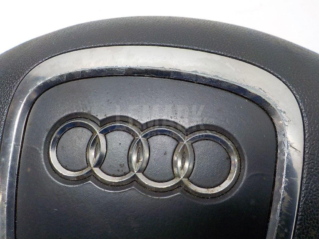 Подушка безопасности в рулевое колесо