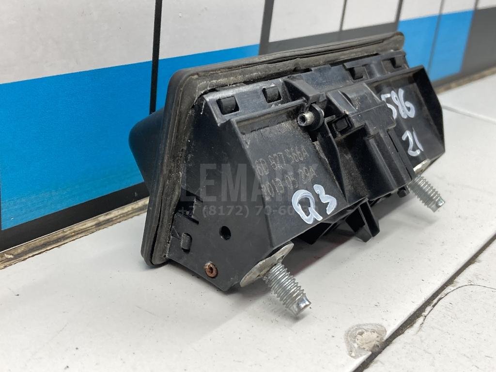 Кнопка открывания багажника