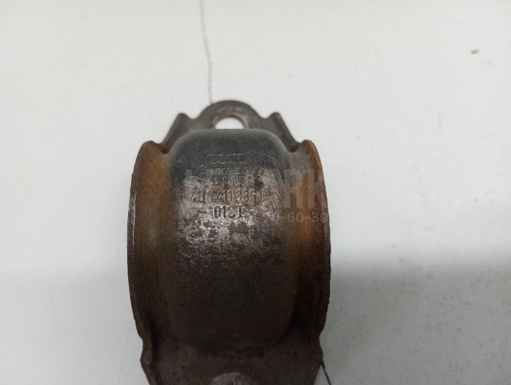 Кронштейн крепления переднего стабилизатора