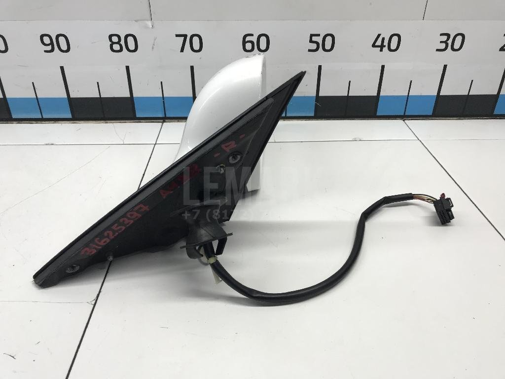 Зеркало правое электрическое