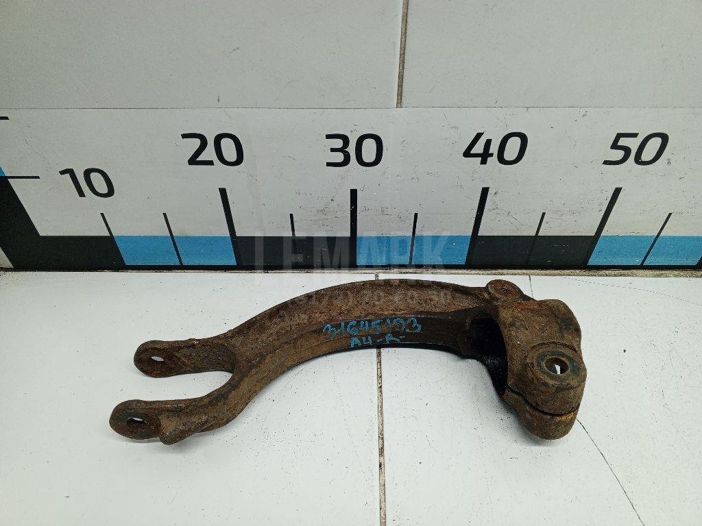 Кронштейн амортизатора