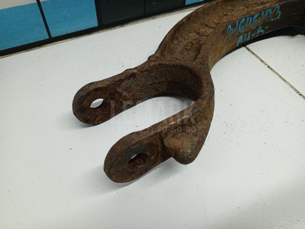 Кронштейн амортизатора