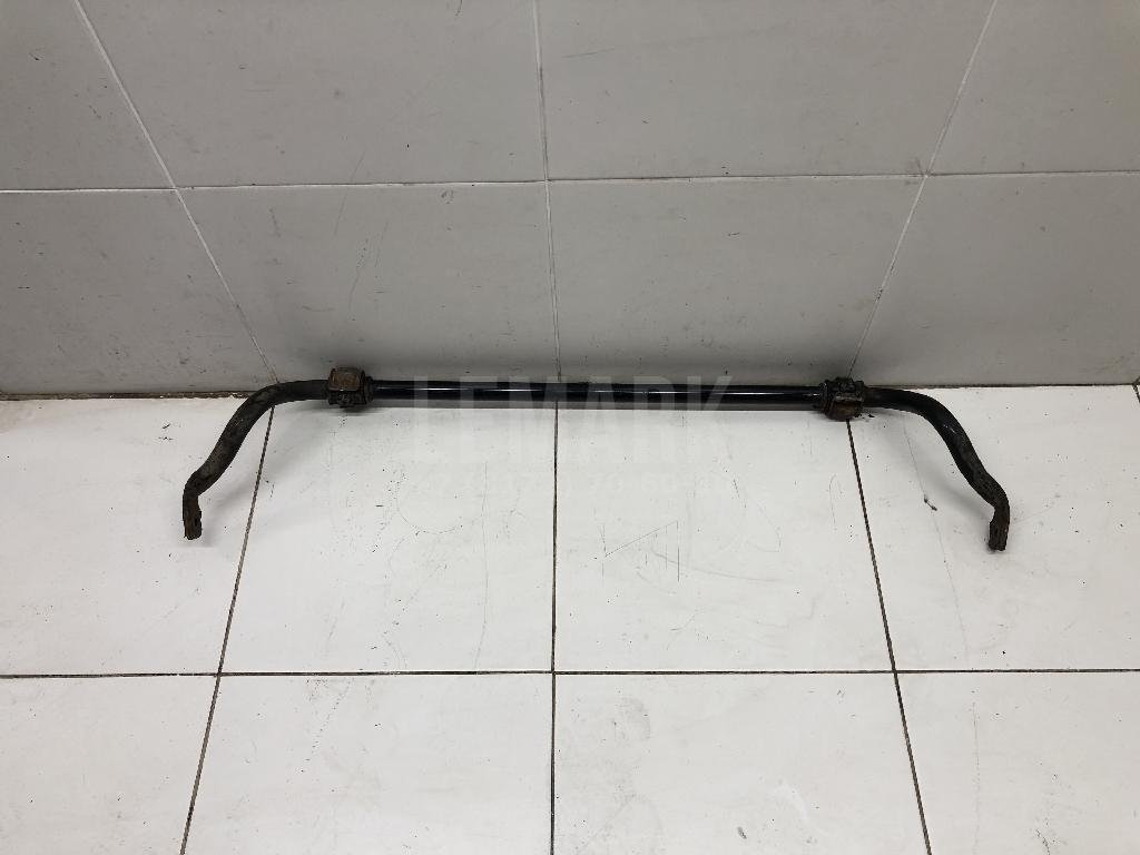 Стабилизатор передний