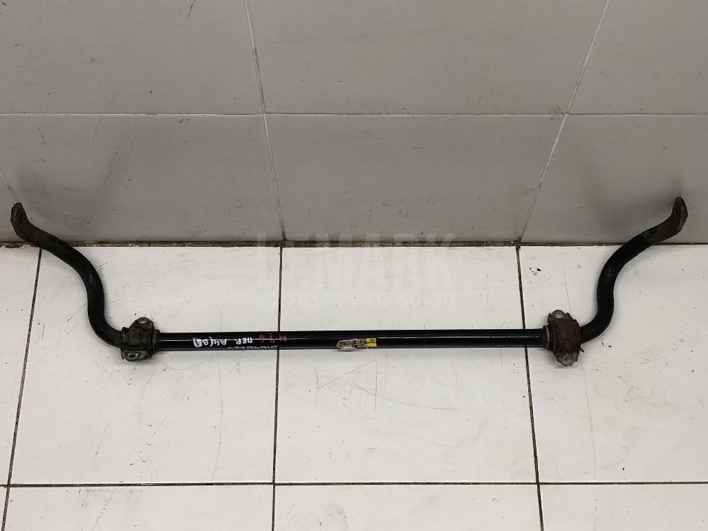 Стабилизатор передний