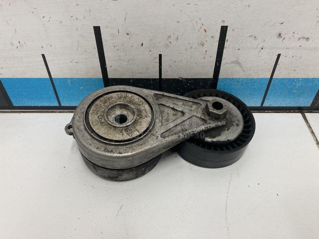 Натяжитель ремня