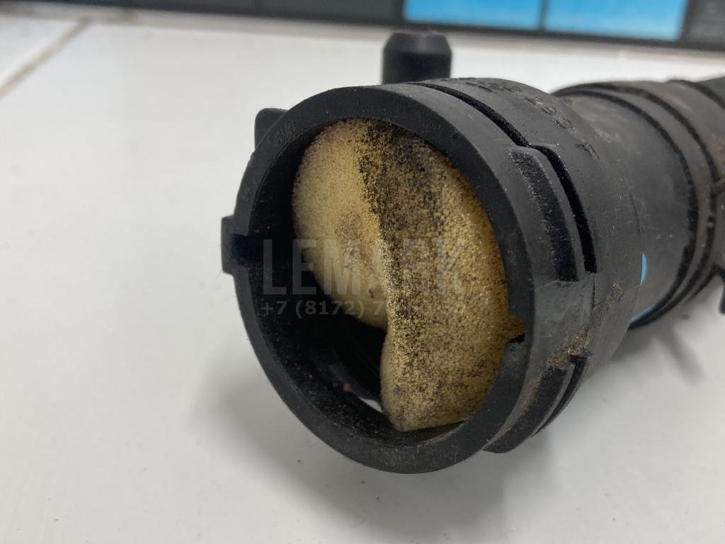 Патрубок радиатора