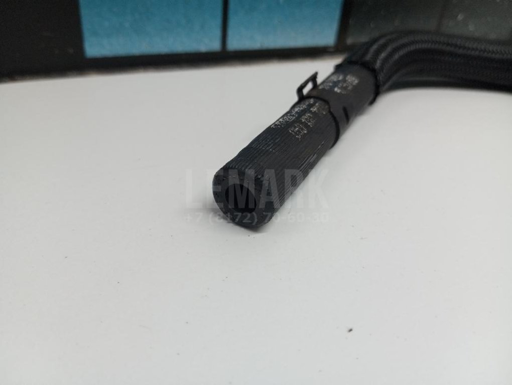 Трубка топливная