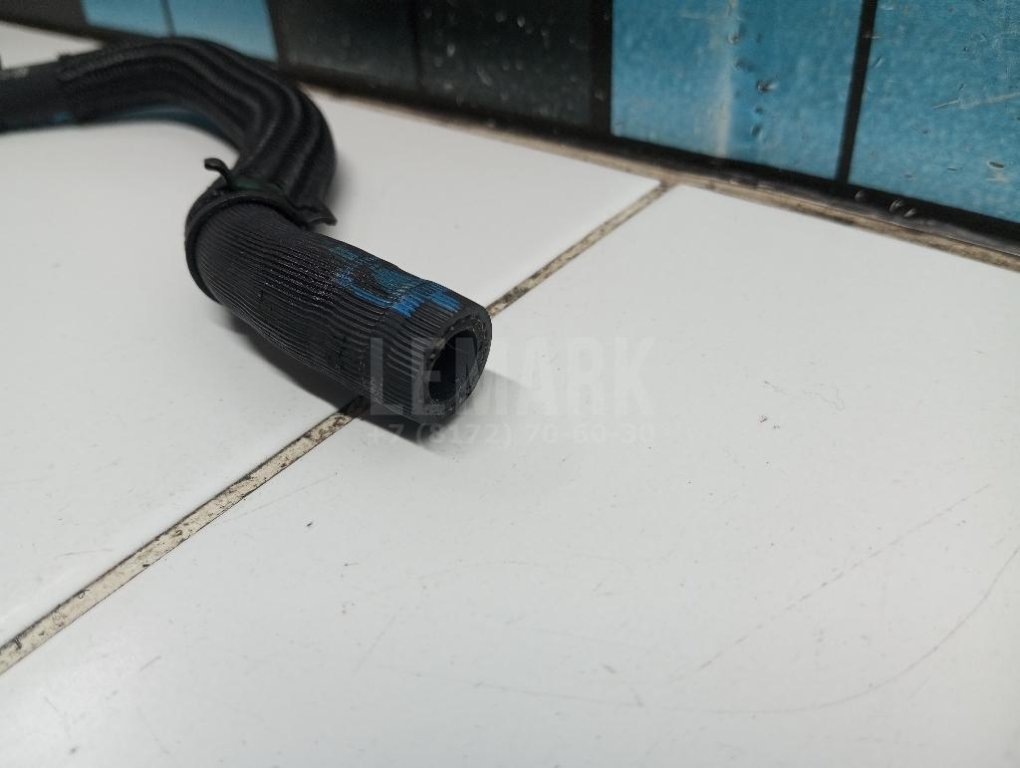 Трубка топливная