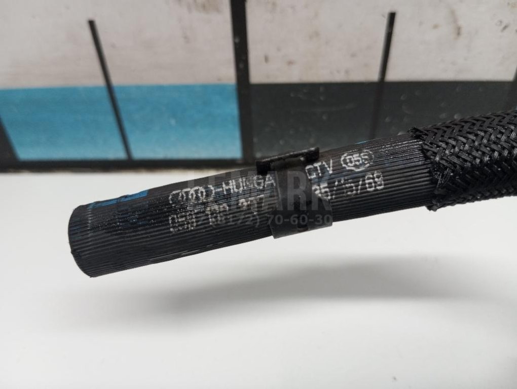 Трубка топливная