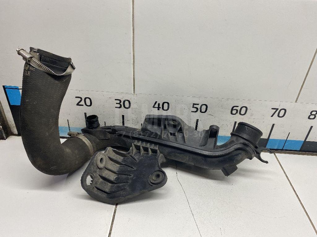 Патрубок интеркулера