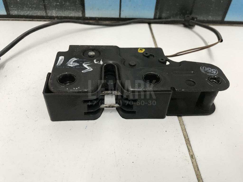 Замок капота