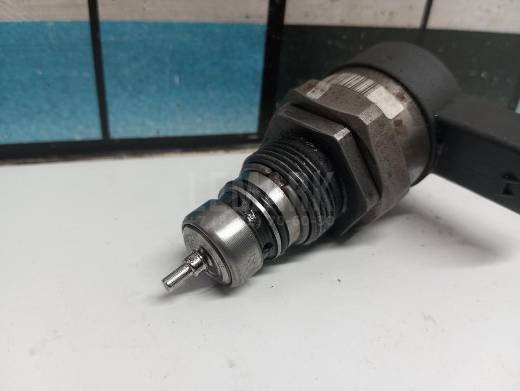 Регулятор давления топлива