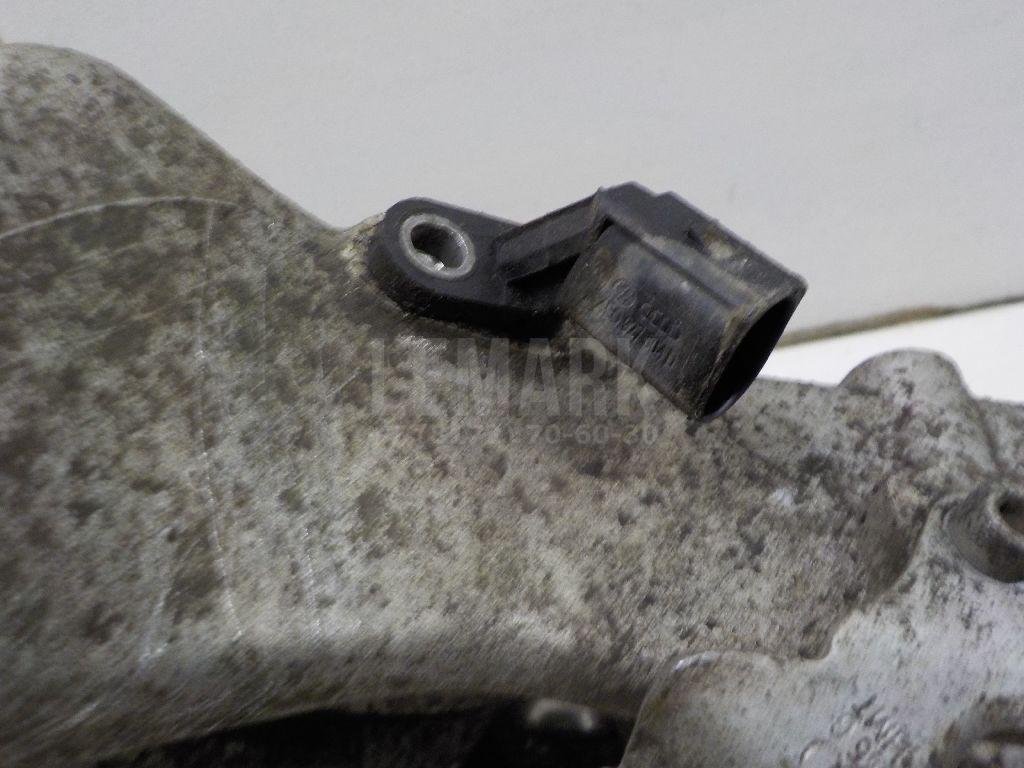 Кулак поворотный задний левый