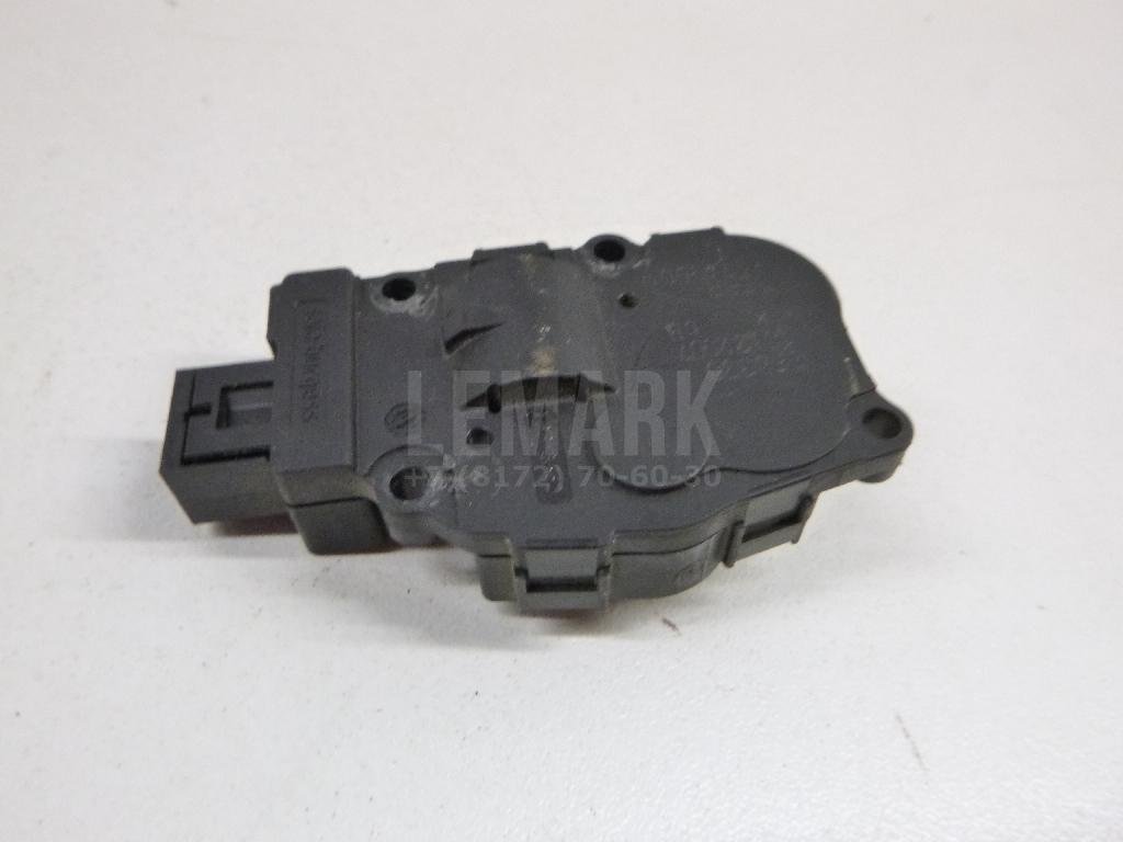 Моторчик заслонки отопителя