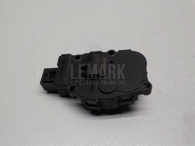 Моторчик заслонки отопителя