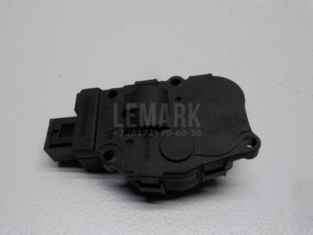 Моторчик заслонки отопителя