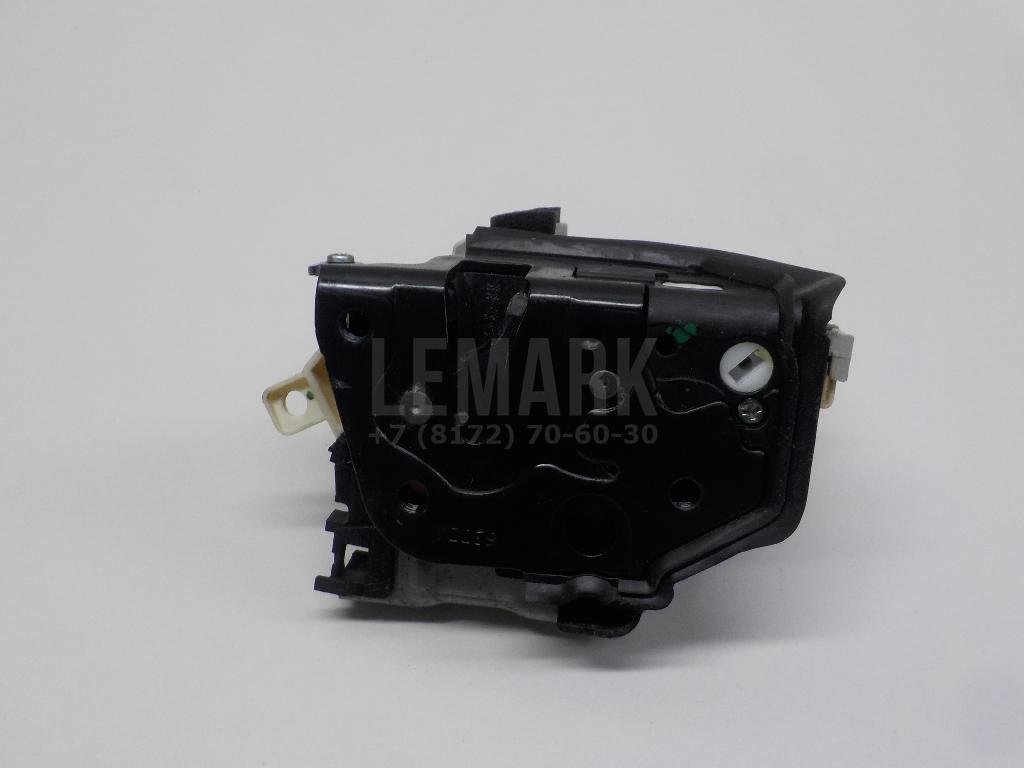 Замок двери передней правой