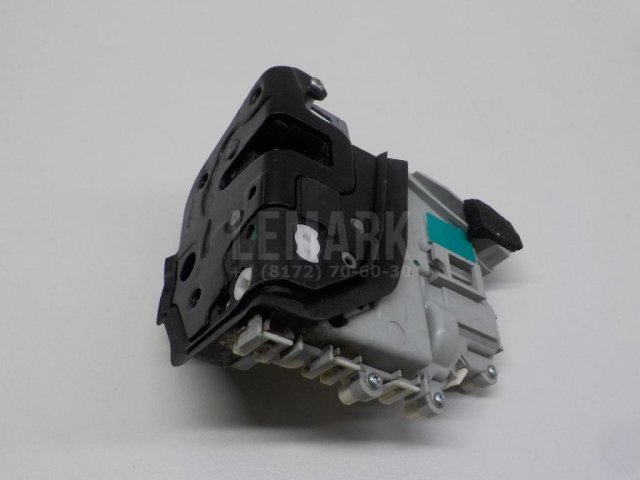 Замок двери передней правой