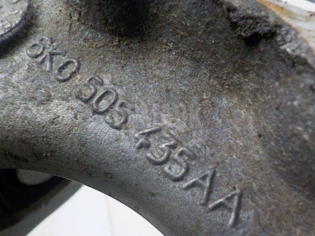 Кулак поворотный задний левый