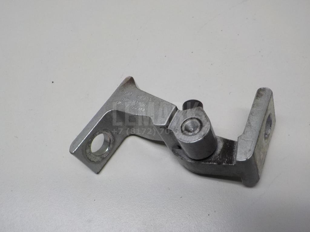 Петля двери